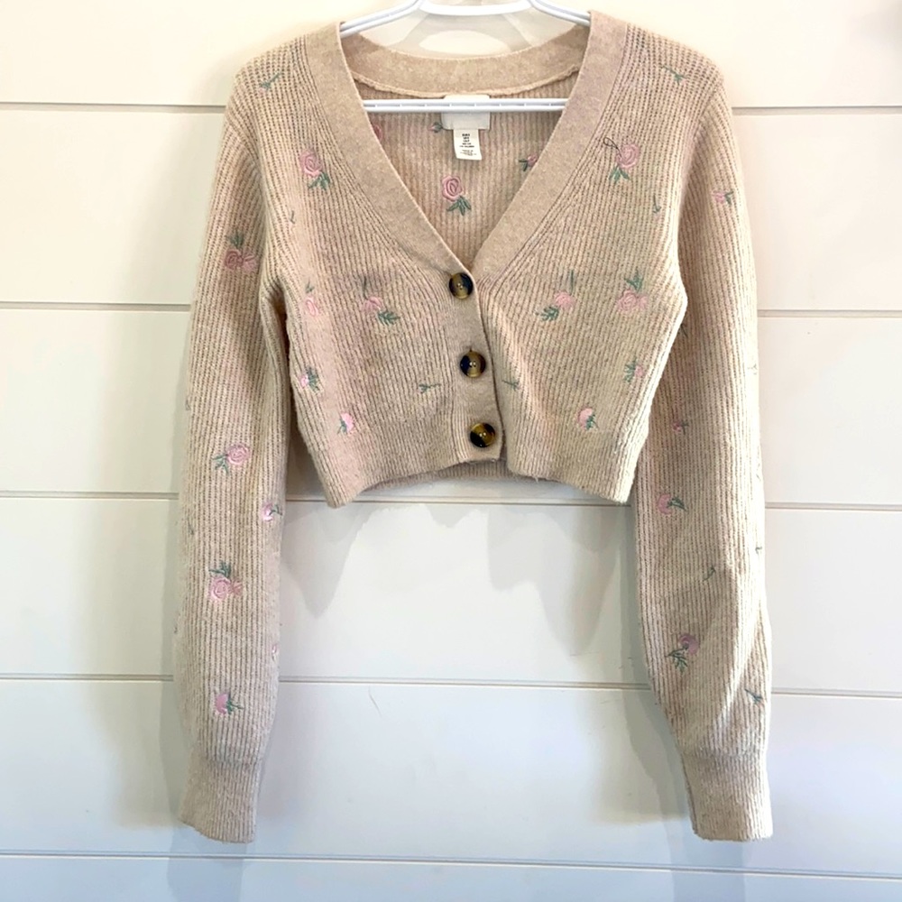 Cropped Sweater/Cardigan